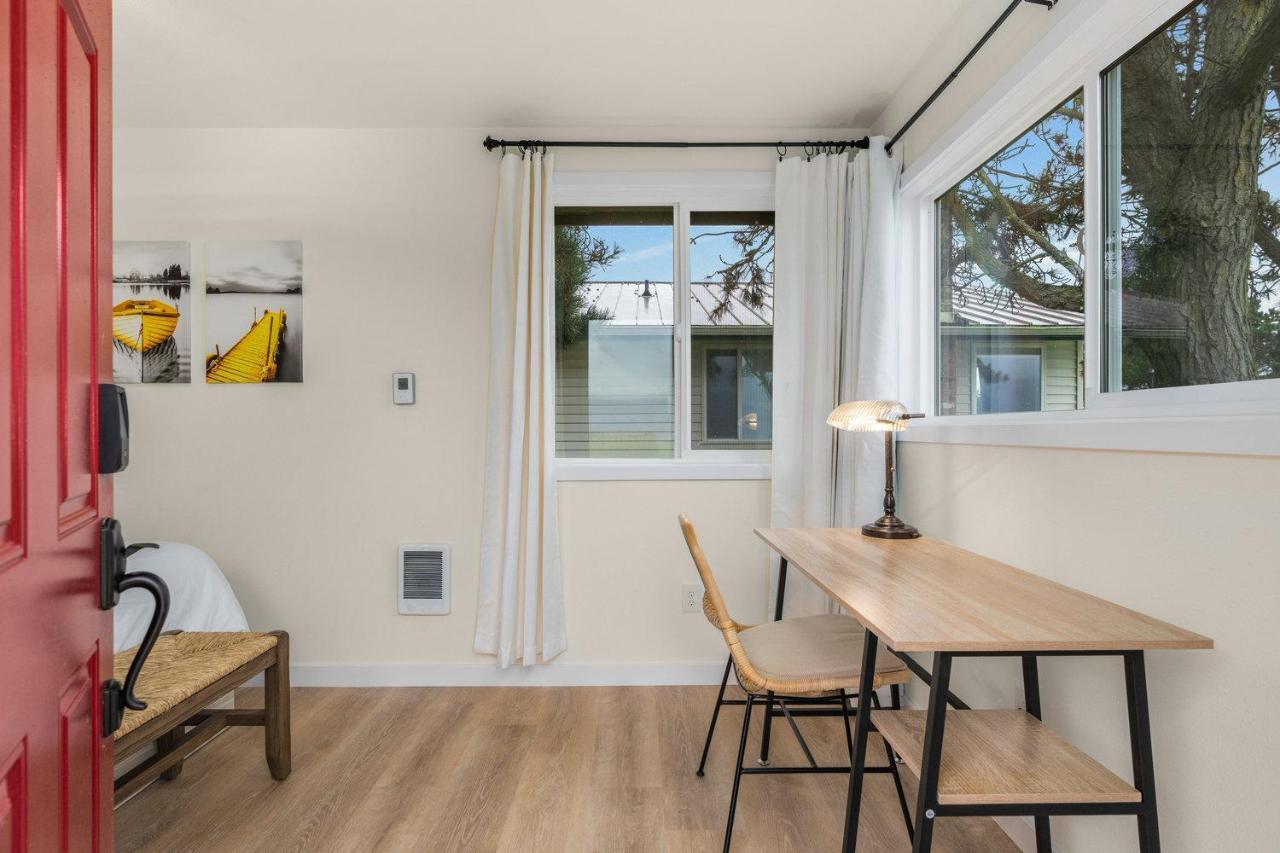 @ Marbella Lane - Wave House, Your Oceanfront Retreat! Oak Harbor Exteriör bild