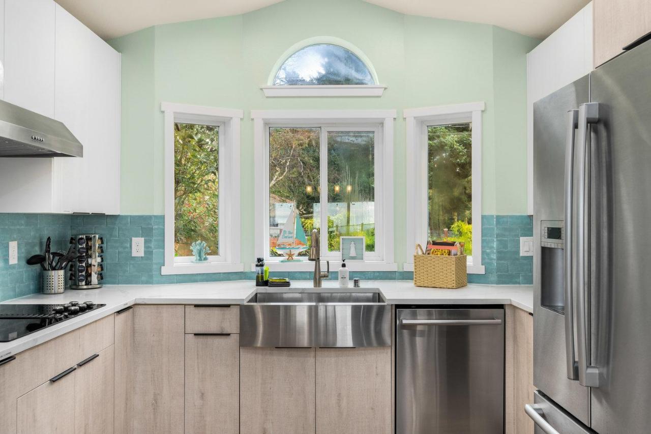 @ Marbella Lane - Wave House, Your Oceanfront Retreat! Oak Harbor Exteriör bild